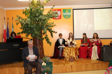 Zdjęcie z galerii Narodowe Czytanie Poezji Jana Kochanowskiego