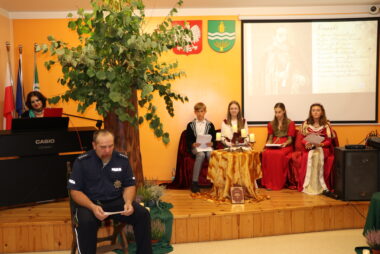 Zdjęcie z galerii Narodowe Czytanie Poezji Jana Kochanowskiego