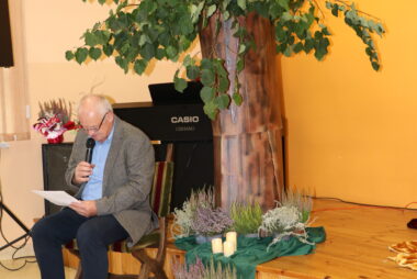 Zdjęcie z galerii Narodowe Czytanie Poezji Jana Kochanowskiego